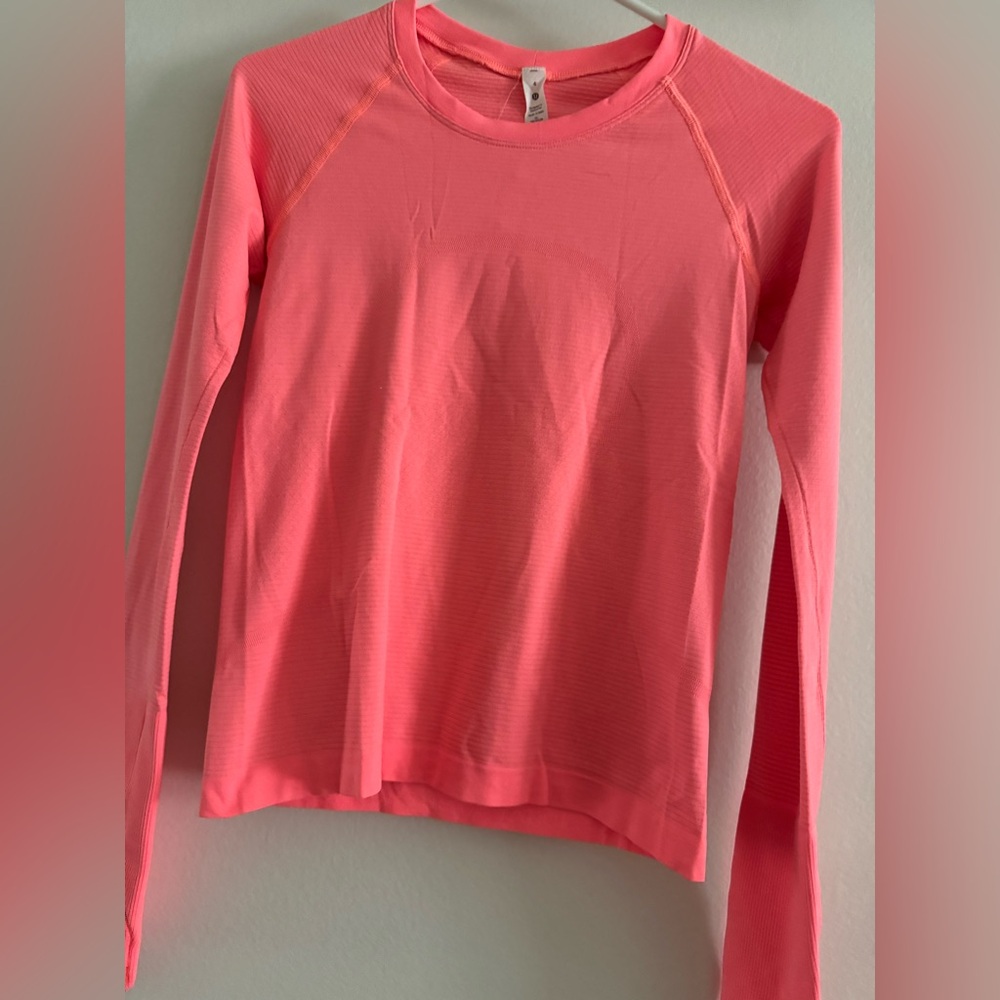 Lululemon Athletica Vibrant Pink Sweatshirt - Picture 3 of 6